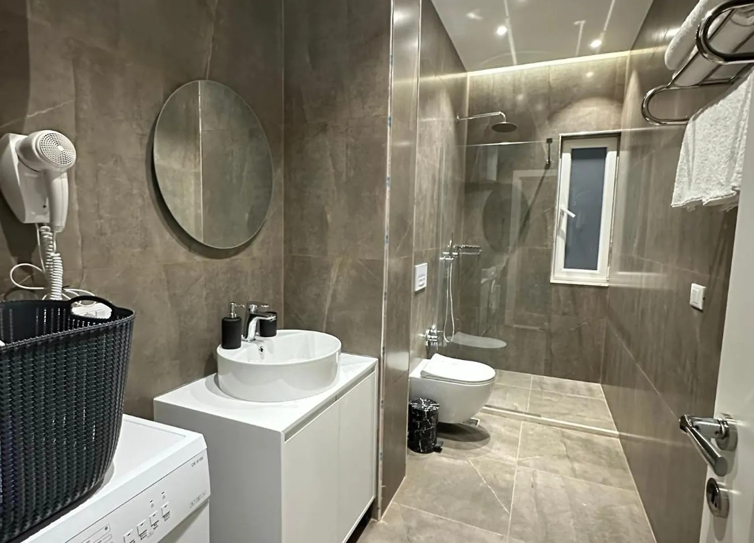 Delux Suite 104 Tirana Apartment